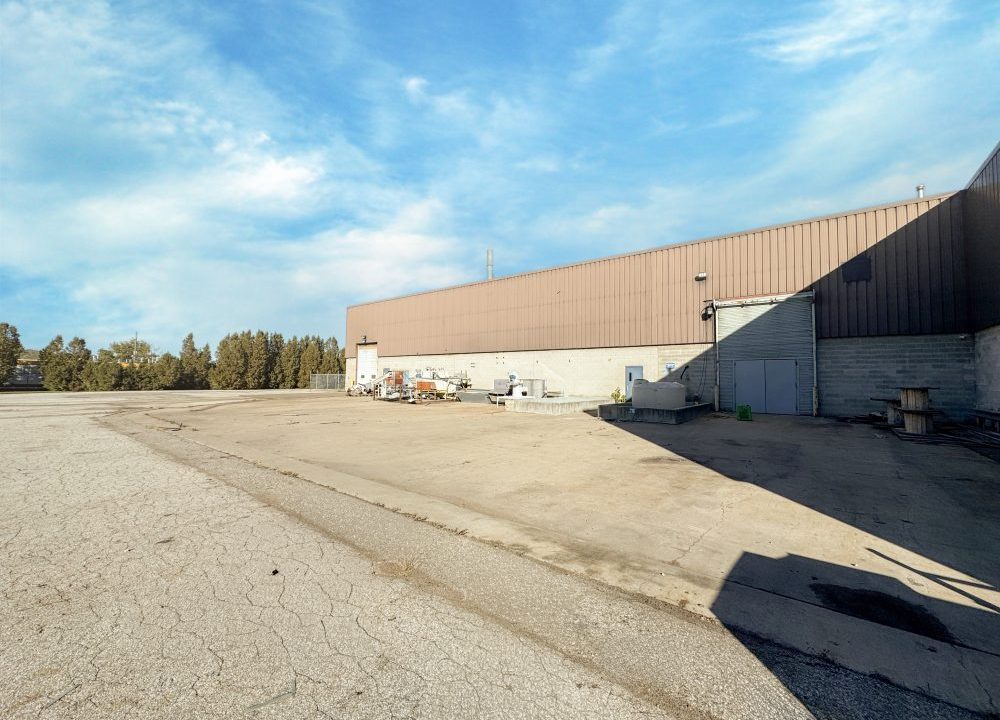 Wellington St. 1130 - 21a