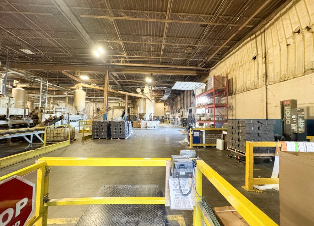 Wellington St. 1130 - 32a