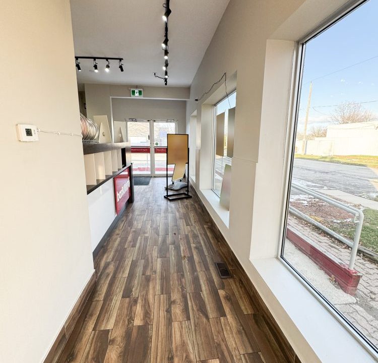 Dufferin Ave. 1314 - 11a