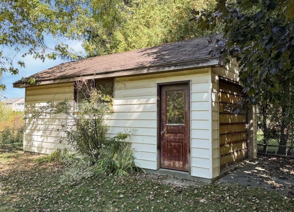 Gainsborough Rd. 1007 - 09a