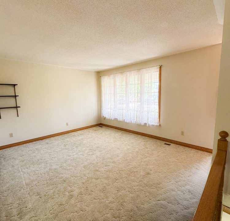 Gainsborough Rd. 1007 - 22a