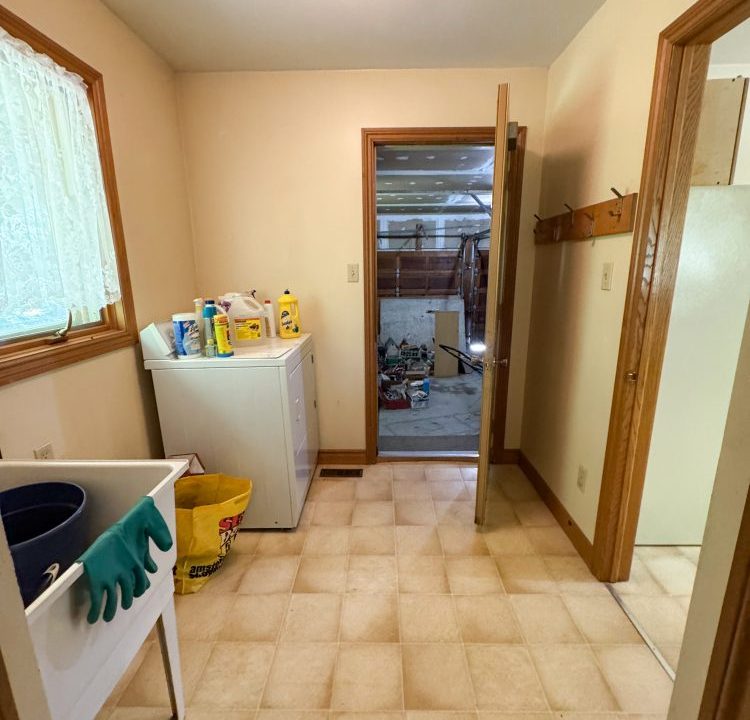 Gainsborough Rd. 1007 - 34a