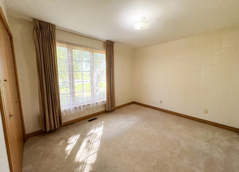 Gainsborough Rd. 1007 - 53a