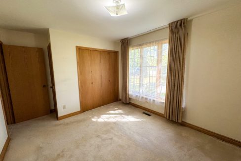 Gainsborough Rd. 1007 - 54a