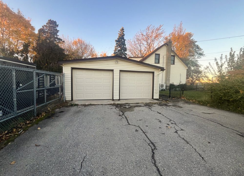 Wharncliffe Rd. S. 1891, Office - 07a