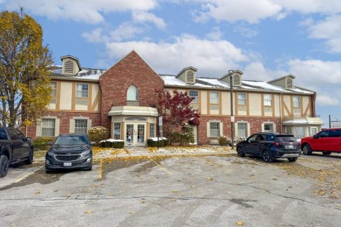 Wharncliffe Rd. S. 540 - 02a