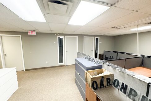 Wharncliffe Rd. S. 540, G1 - 05a