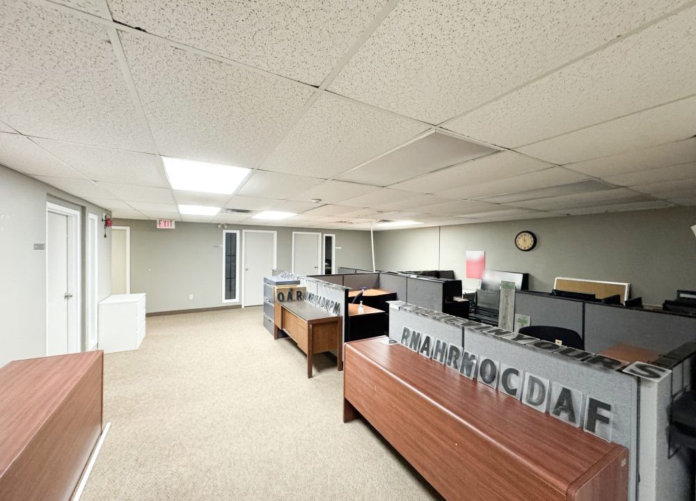 Wharncliffe Rd. S. 540, G1 - 11a