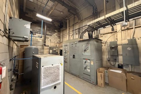 Adelaide St. S. 1020, #100-201 - 011