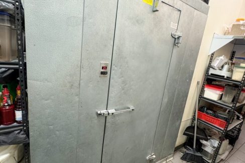 Wonderland Rd. S. 795 - 24a