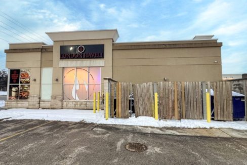 Wonderland Rd. S. 795 - 54a