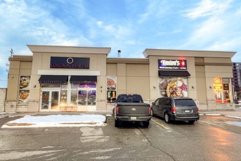 Wonderland Rd. S. 795 - 59a