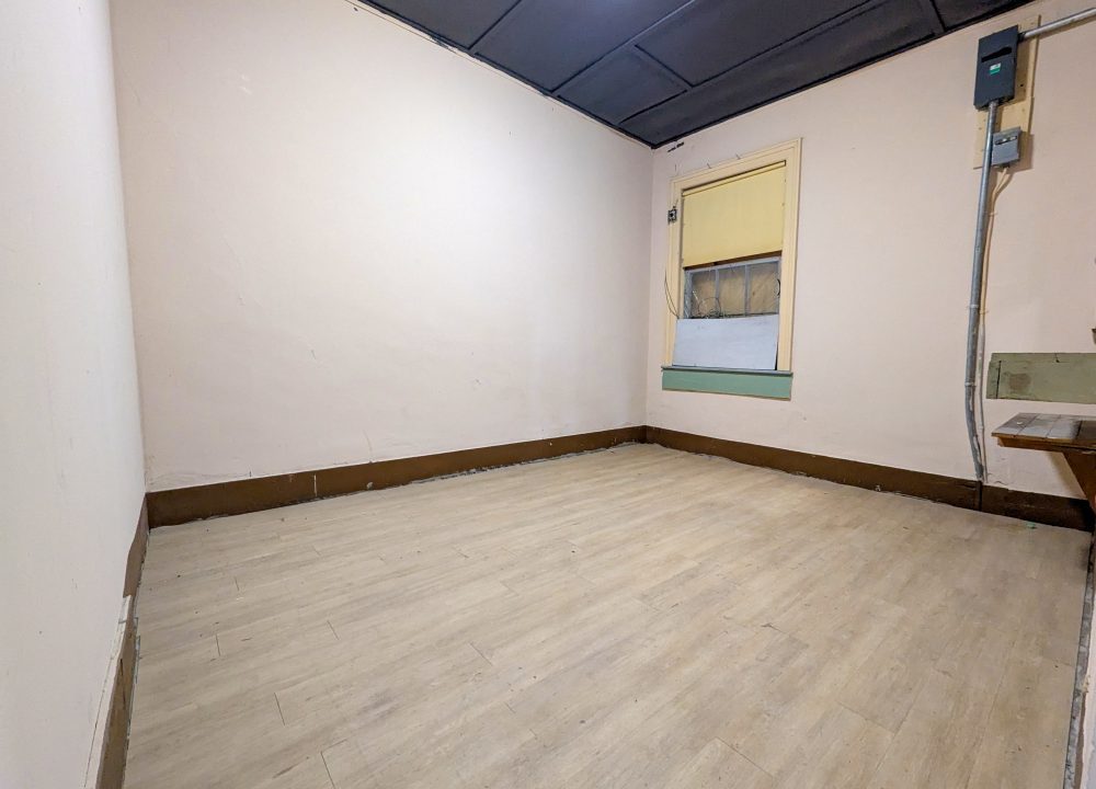 Main St. S. 39 - 04a