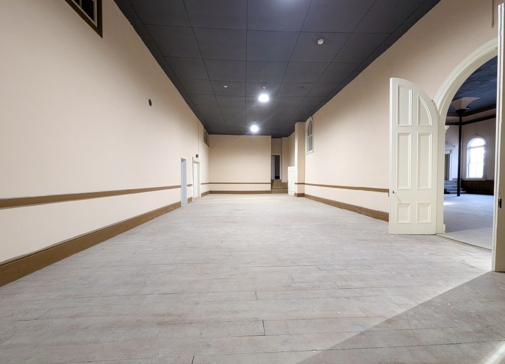 Main St. S. 39 - 19a