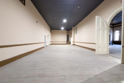 Main St. S. 39 - 19a