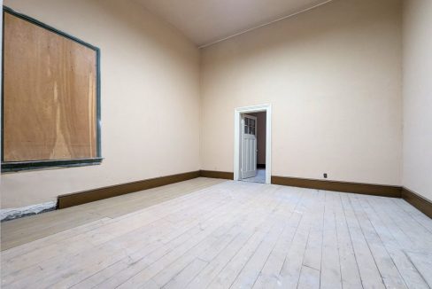 Main St. S. 39 - 23a