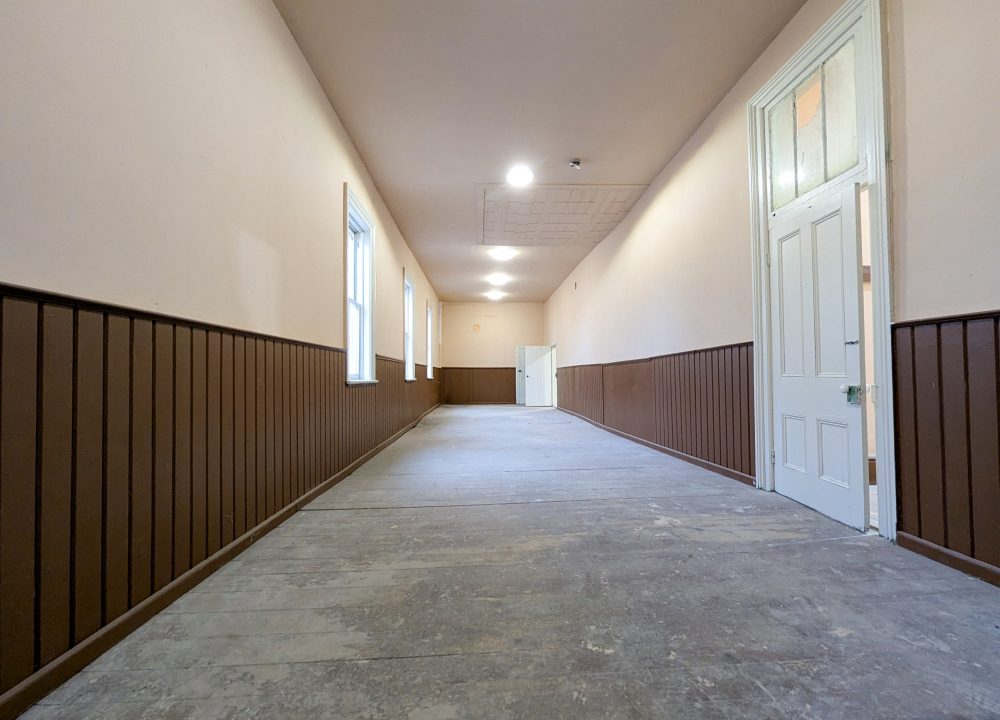 Main St. S. 39 - 25a