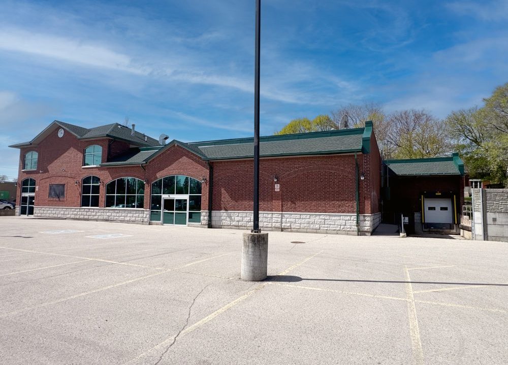 Adelaide St. N. 744 - 03a