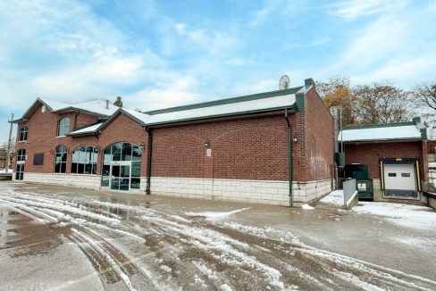 Adelaide St. N. 744 - 03a