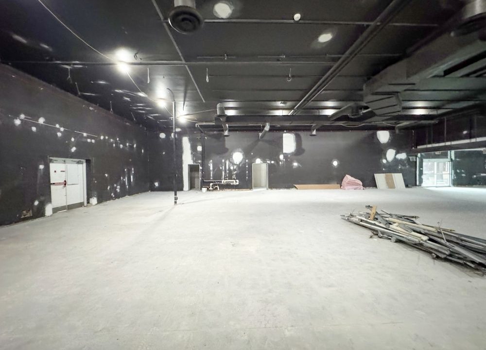 Adelaide St. N. 744 - 06a