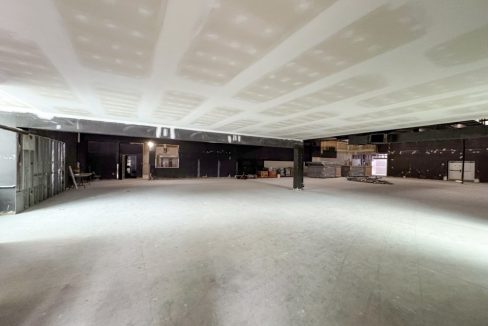 Adelaide St. N. 744 - 10a