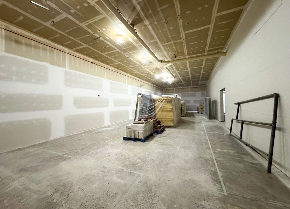 Adelaide St. N. 744 - 14a