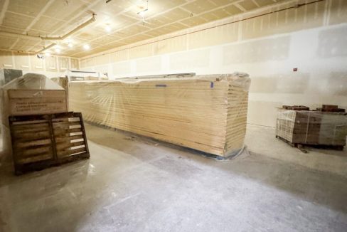 Adelaide St. N. 744 - 16a