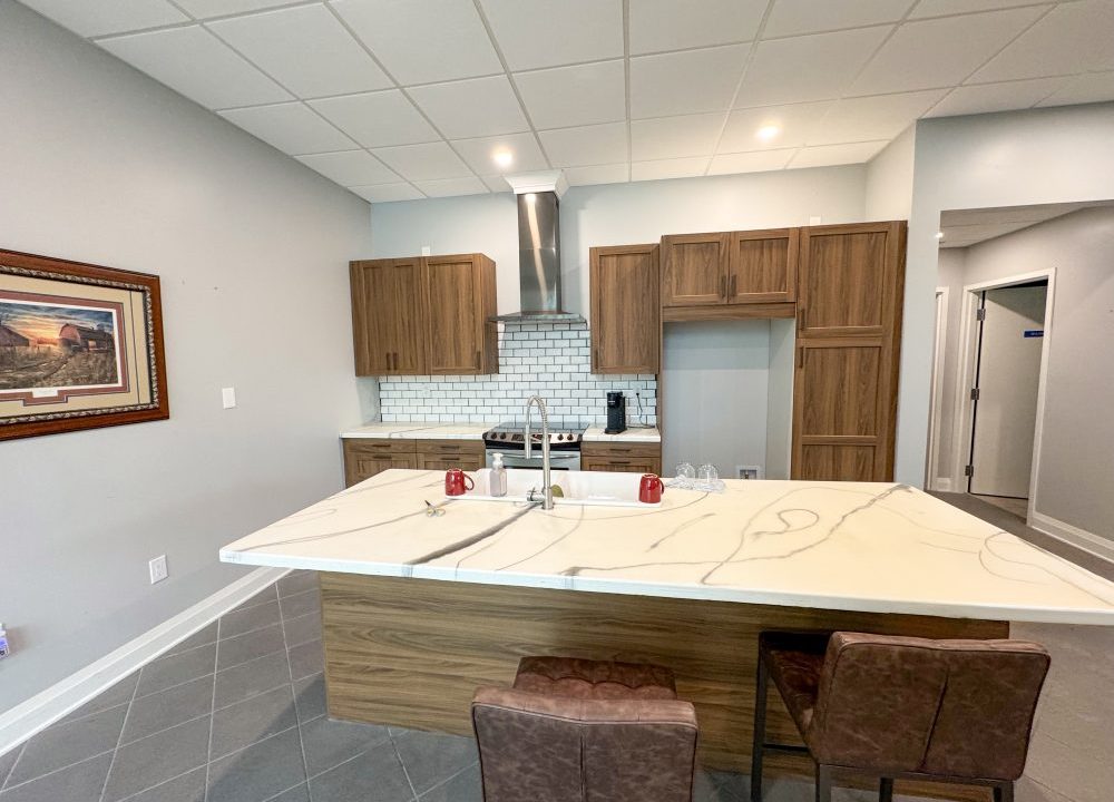 Adelaide St. N. 744 - 2nd Floor - 08a