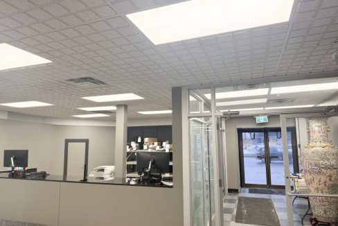 Dundas St. 1801 - 05a