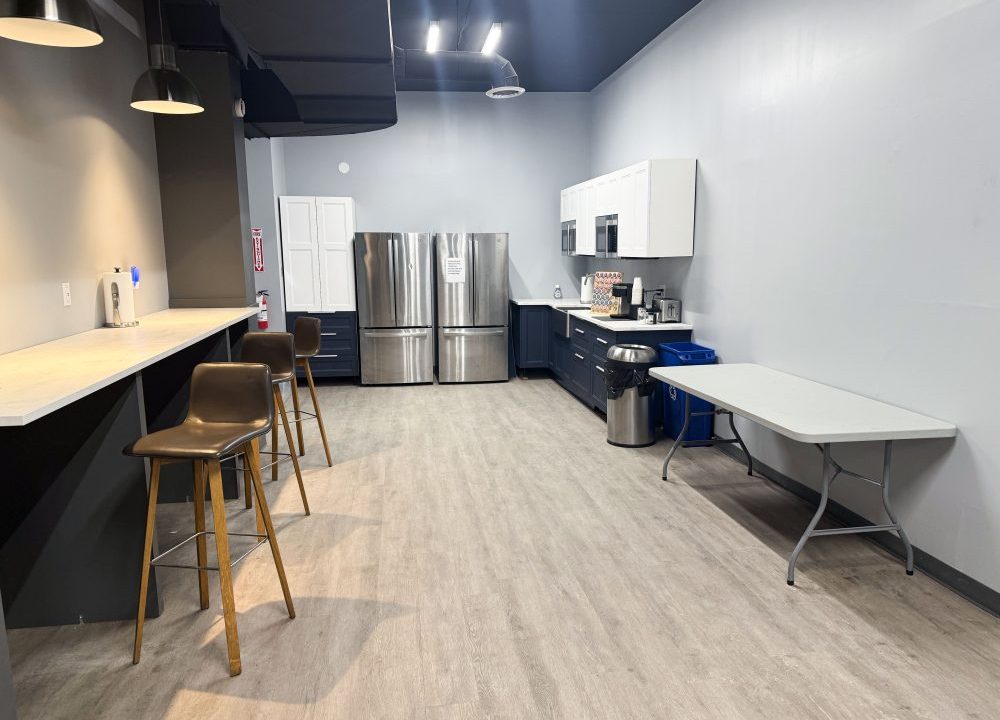 Dundas St. 1801 - 09a