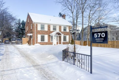 Queens Ave. 570 - 02a