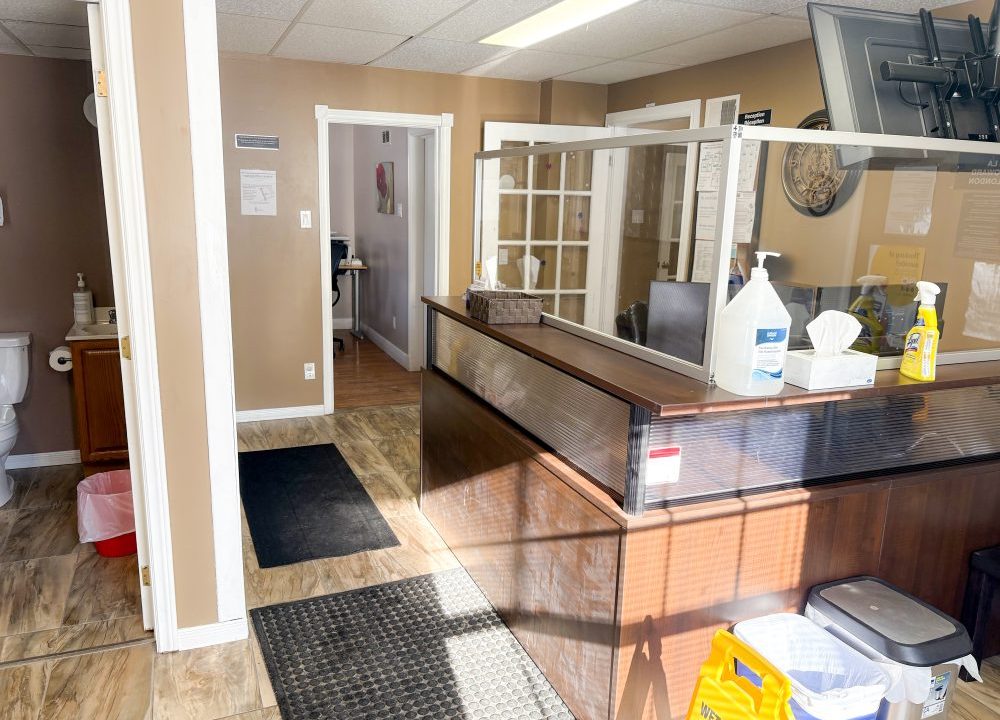 Queens Ave. 570 - 05a