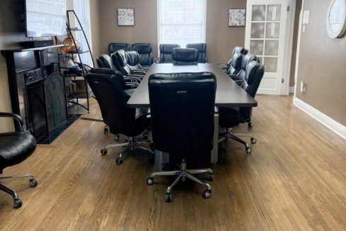 Queens Ave. 570 - 06a