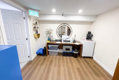 Queens Ave. 570 - 13a