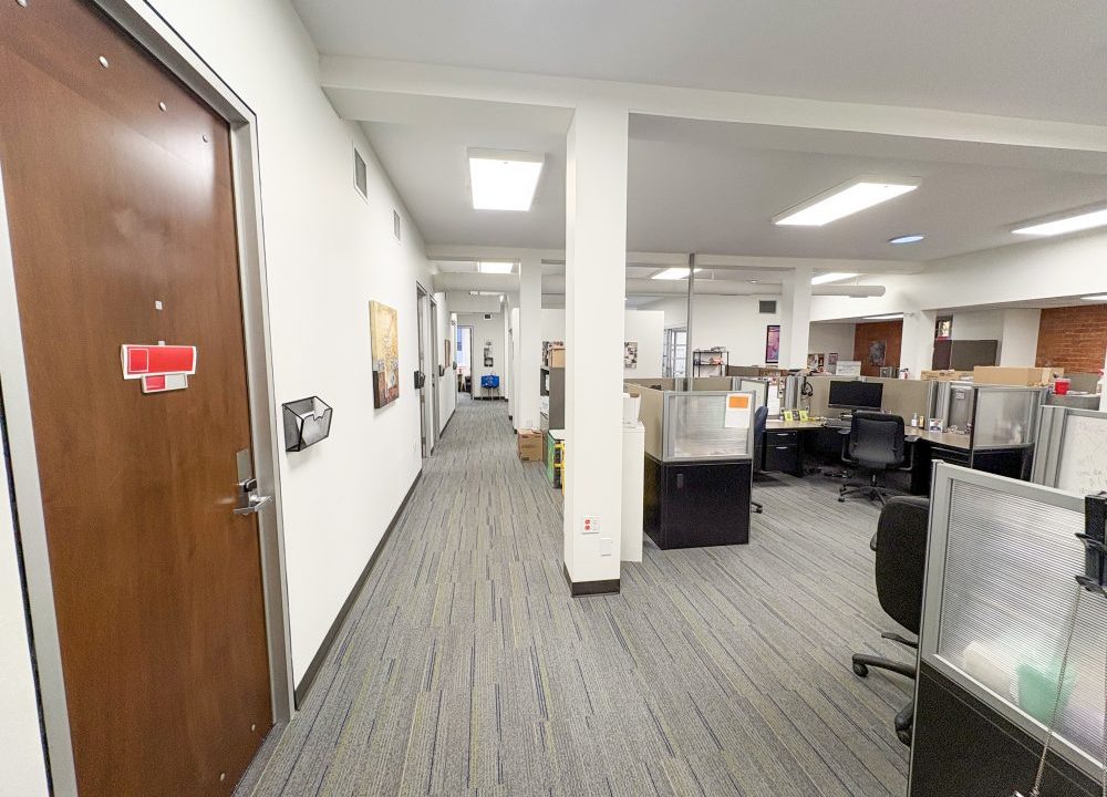 Queens Ave. 602 - 12a