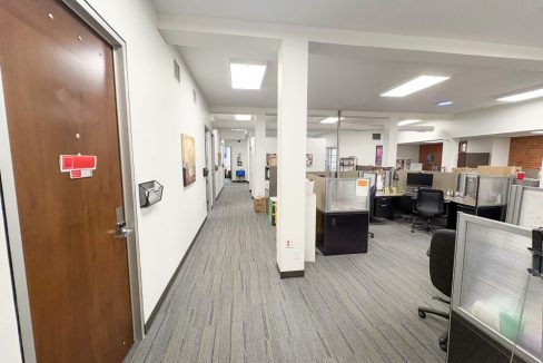 Queens Ave. 602 - 12a