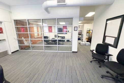 Queens Ave. 602 - 13a