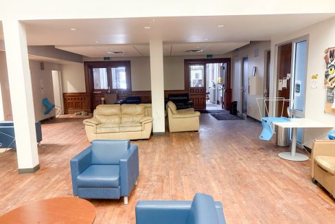 Queens Ave. 602 - 14a