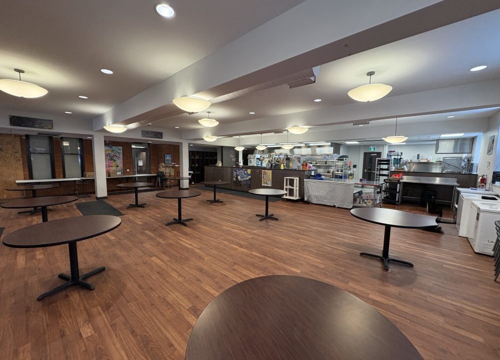 Queens Ave. 602 - 17a