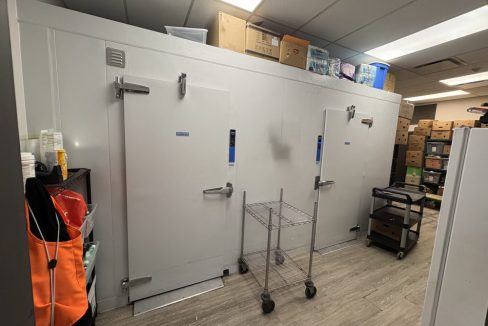 Queens Ave. 602 - 19a