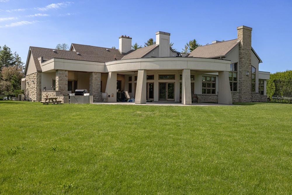 Sir Robert Pl. 60 - 10