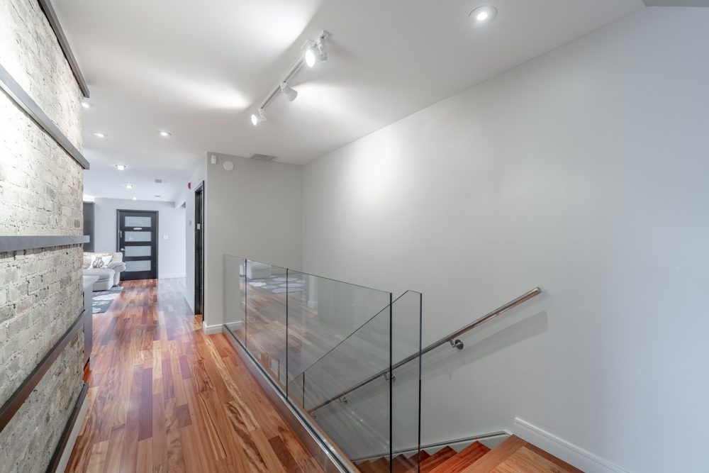 Sir Robert Pl. 60 - 18