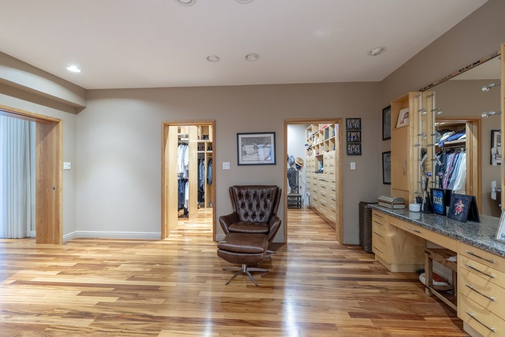 Sir Robert Pl. 60 - 26