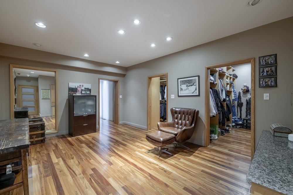 Sir Robert Pl. 60 - 29