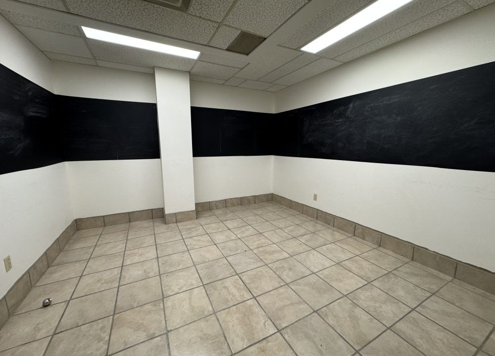 Mondamin St 41, Unit 8 - 02