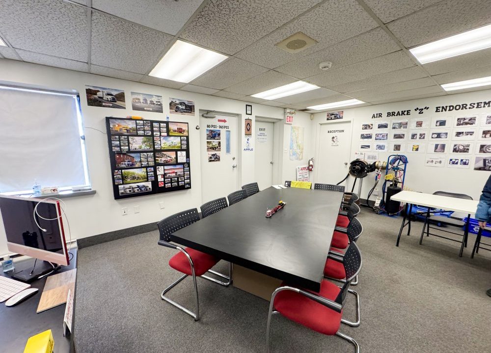 Wharncliffe Rd. S. 764 - 03a