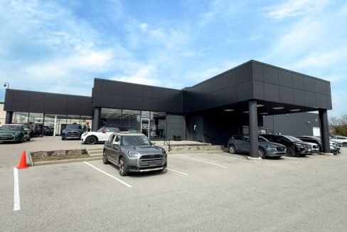 Wharncliffe Rd. S. 764 - 16a