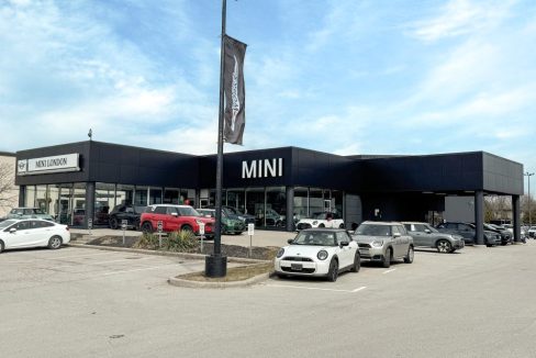 Wharncliffe Rd. S. 764 - 18a