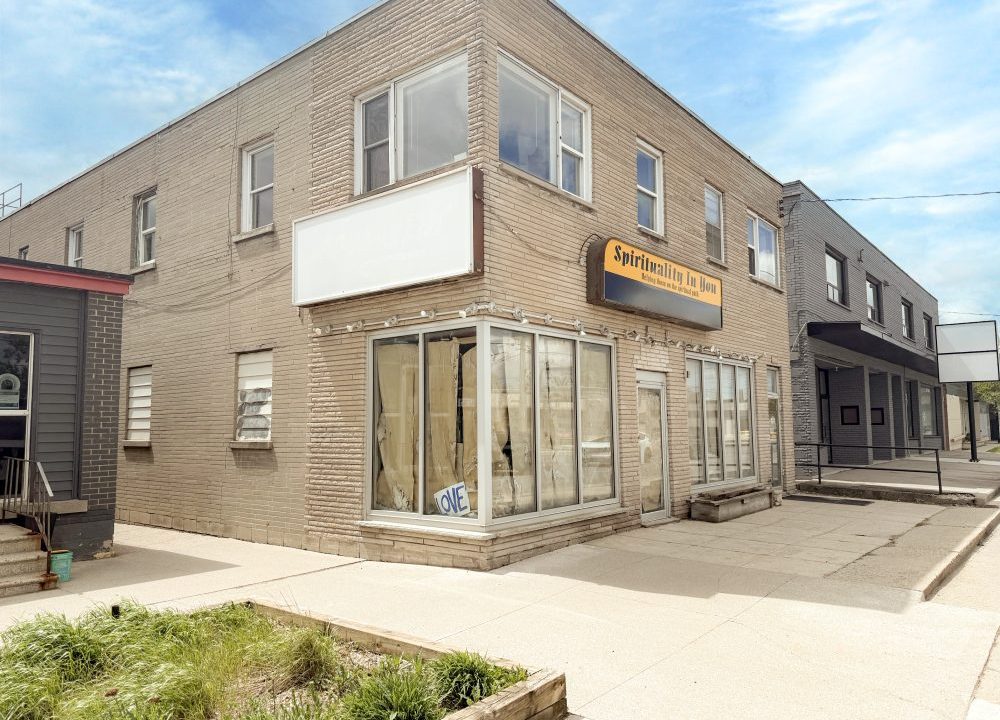 Dundas St. 1629 - 02a