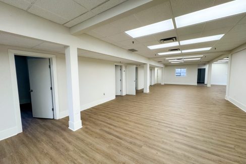 Third St. 600 - 2nd Floor - 10a